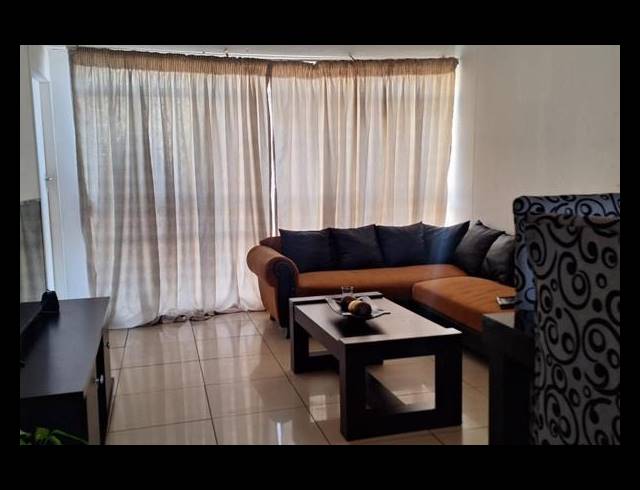 2 BEDROOM APARTMENT FOR SALE IN RHODESFIELD
